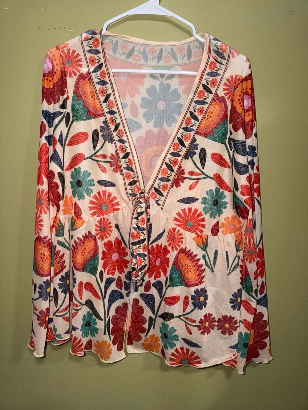 SHEIN Plus Size Floral Print V-Neck Tie Front Flare Sleeve Mesh Blouse